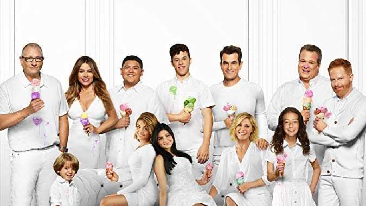مشاهدة مسلسل Modern Family موسم 11 حلقة 8