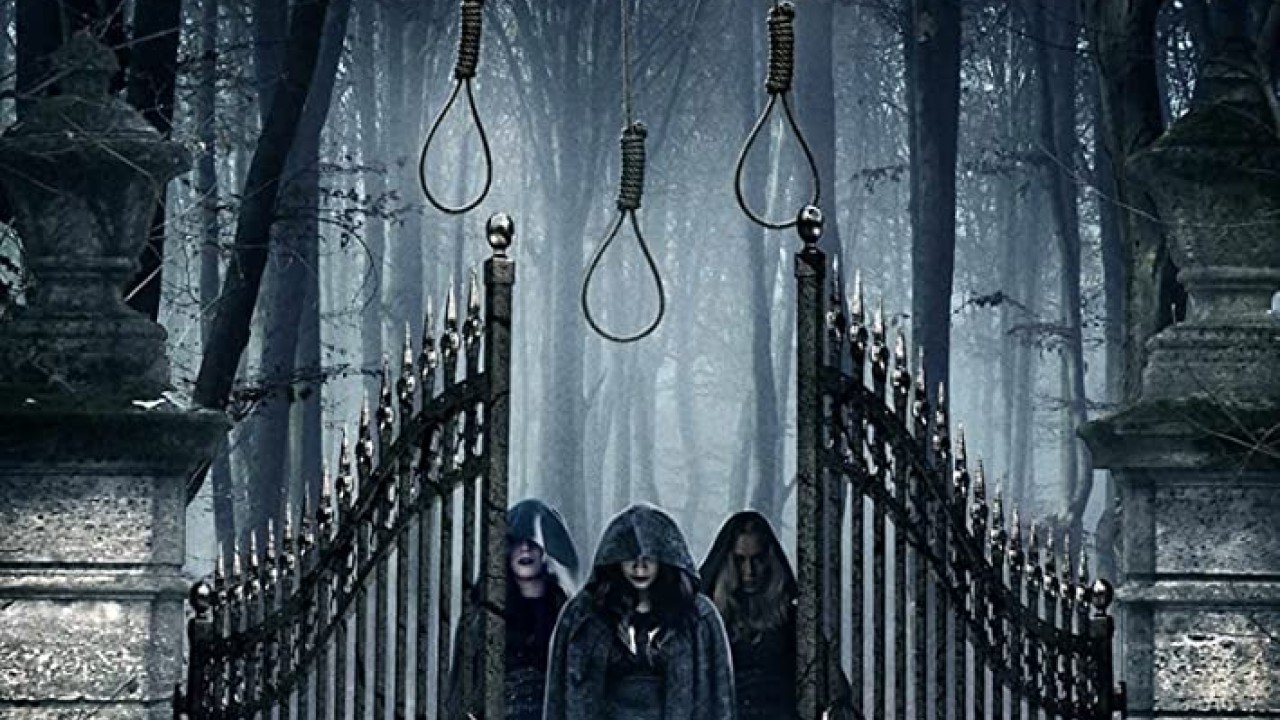 مشاهدة فيلم Witches of Amityville Academy 2020 مترجم