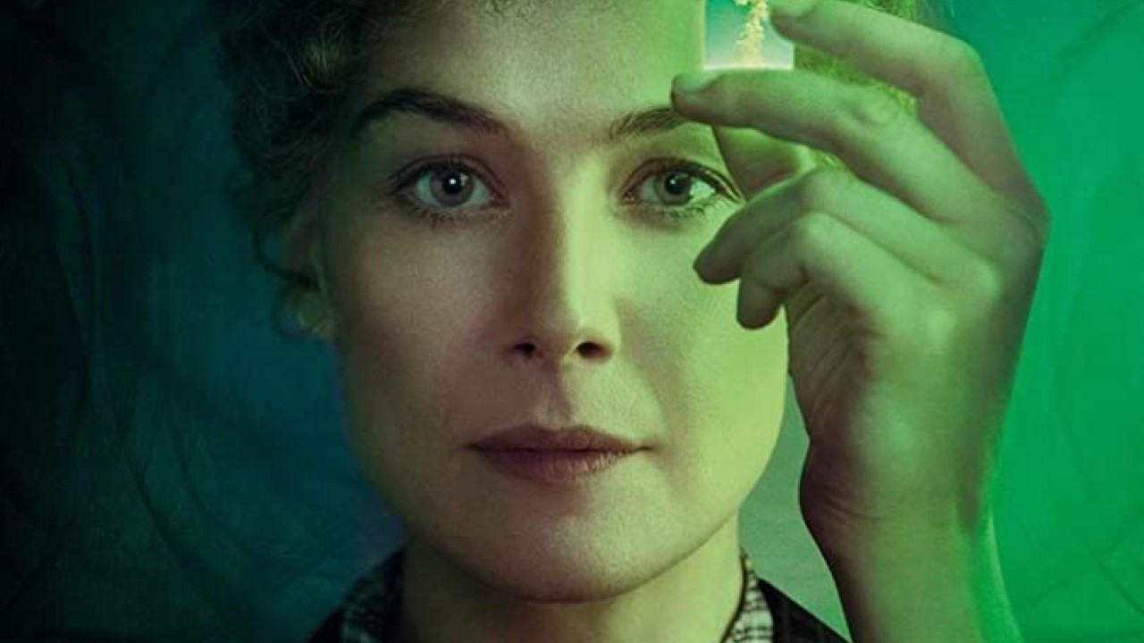 مشاهدة فيلم Radioactive 2019 مترجم