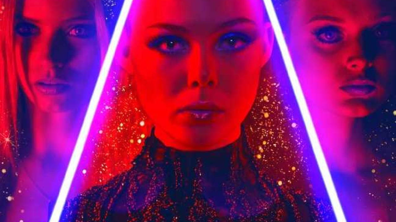 فيلم The Neon Demon 2016 مترجم