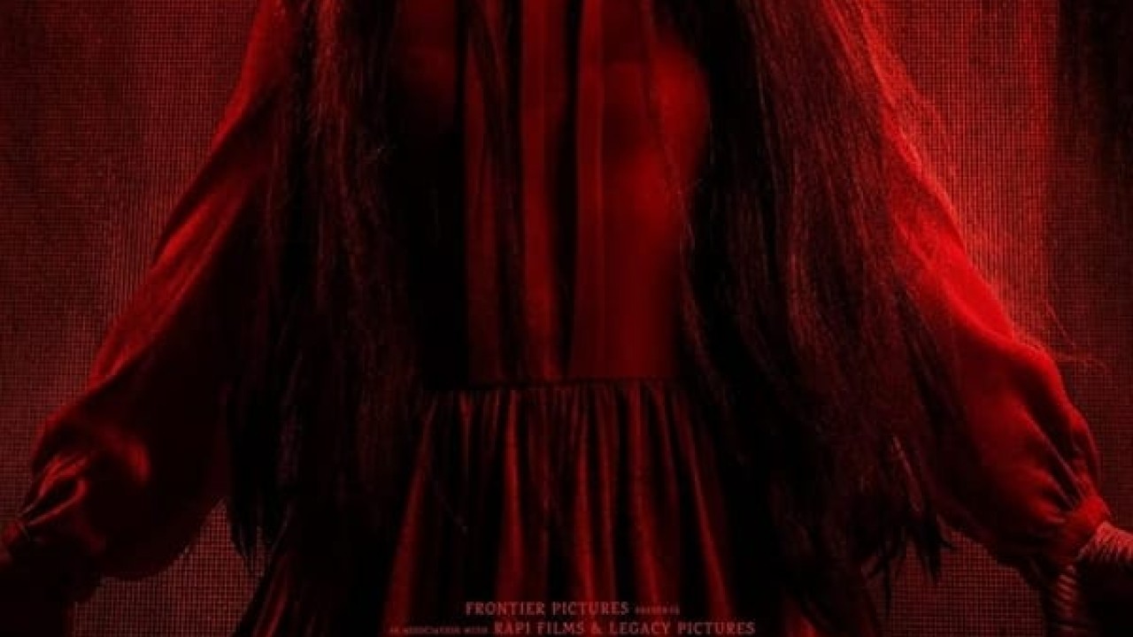 مشاهدة فيلم Perempuan Bergaun Merah 2022 مترجم