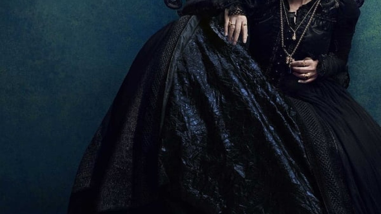 The Serpent Queen الموسم 1