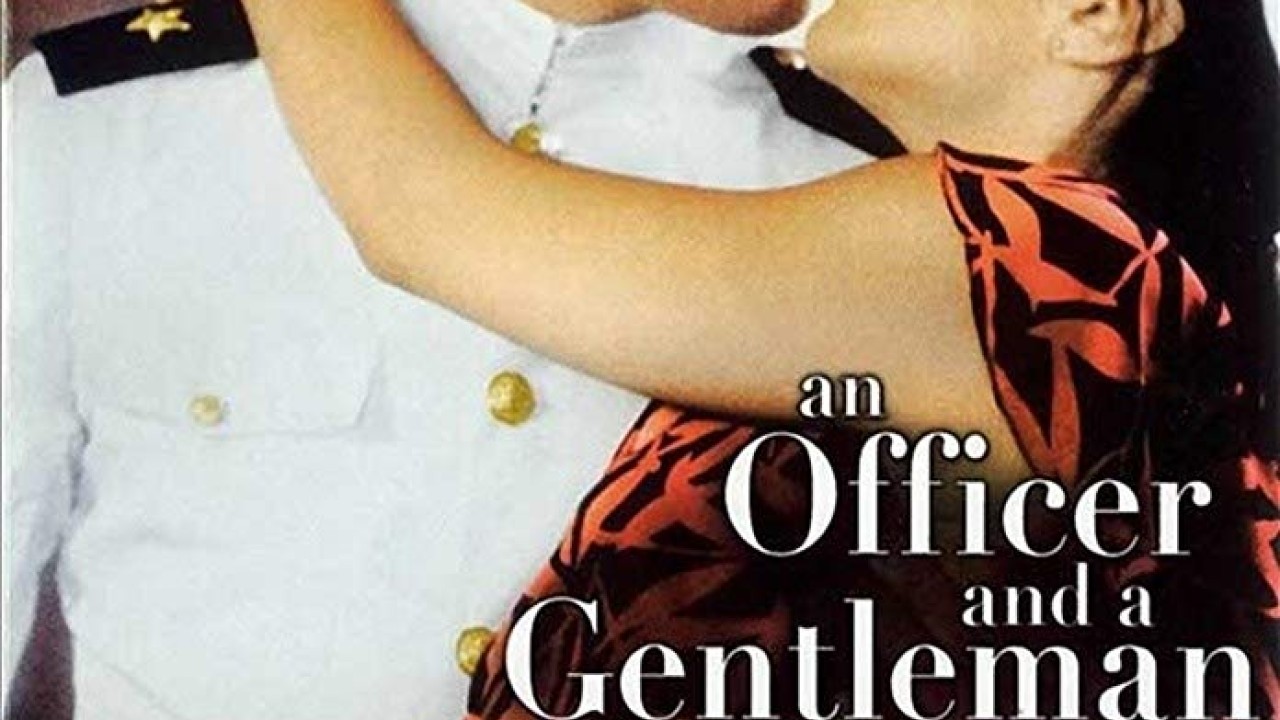 مشاهدة فيلم An Officer and a Gentleman 1982 مترجم